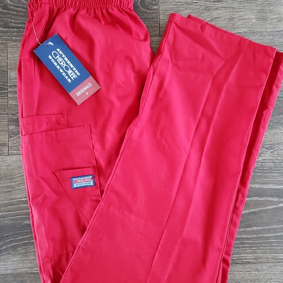 Brand New Cherokee Women's Small Red Scrub Pants - Picture 2 of 3